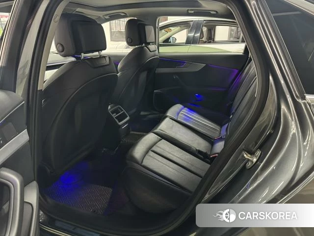 Audi A4L id 4399738 из Китая 12