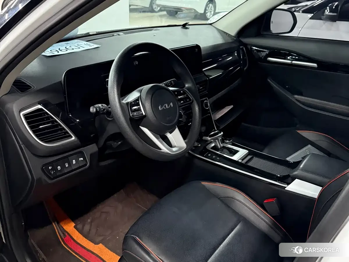 Kia Seltos 2023 Белый из Китая, фото 6