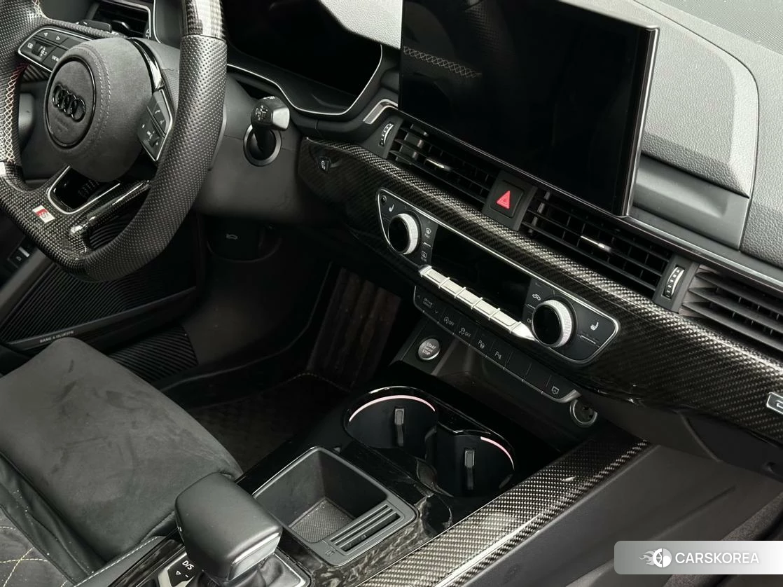 Audi A4L id 4513719 из Китая 15