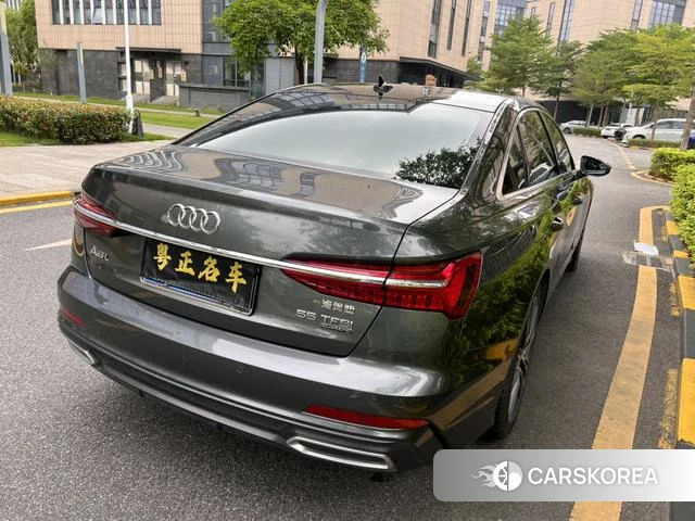 Audi A6L id 4263931 из Китая 13