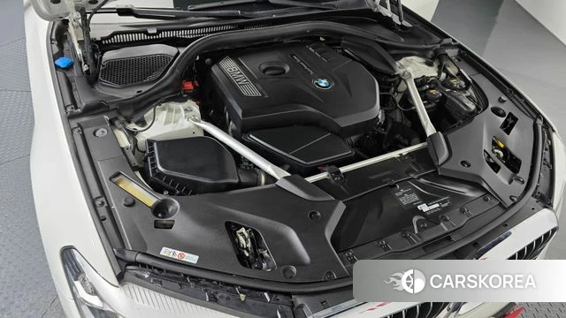BMW 5 Series (G30) id 4435536 из Кореи 30