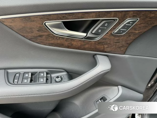 Audi Q7 id 3908165 из Китая 13