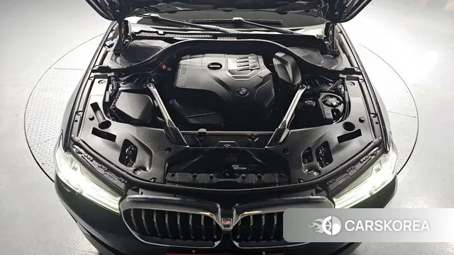 BMW 5 Series (G30) id 3038383 из Кореи 16