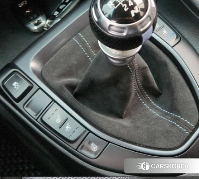 Hyundai Veloster (JS) id 4600103 из Кореи 6