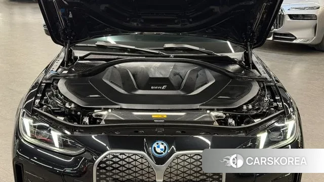 BMW i4 id 3596020 из Кореи 16