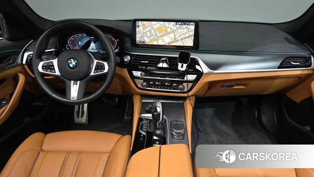 BMW 5 Series (G30) id 3963964 из Кореи 16