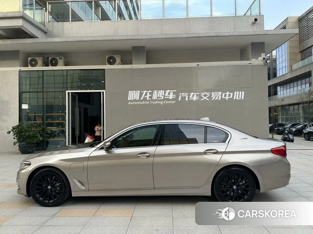 BMW 5 series PHEV id 4227936 из Китая 18