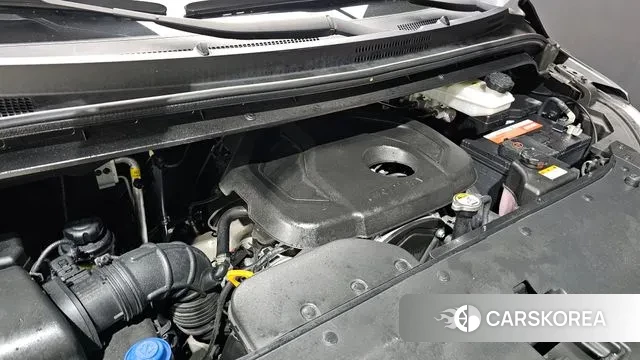 Hyundai The New Grand Starex id 3736179 из Кореи 16