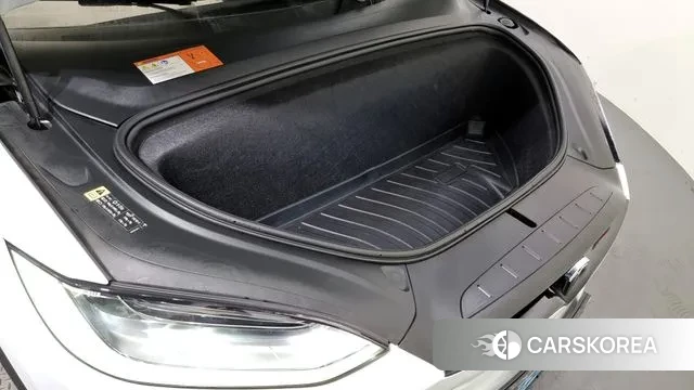 Tesla Model X id 3182997 из Кореи 16