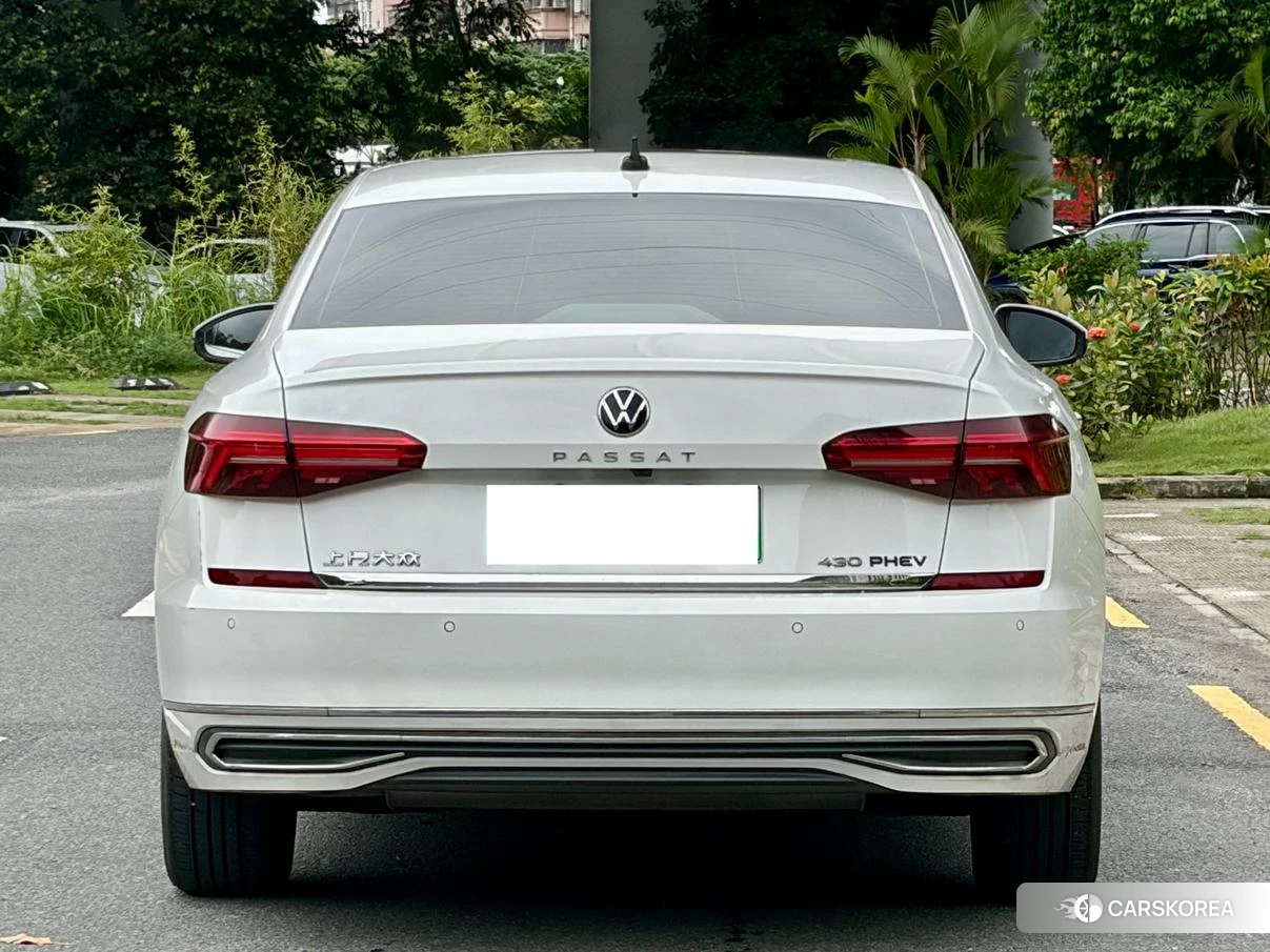 Volkswagen Passat PHEV id 4467410 из Китая 7
