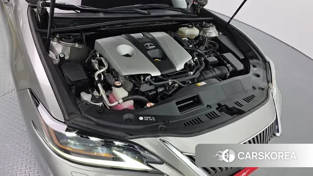 Lexus ES300h 7th generation id 3384934 из Кореи 16