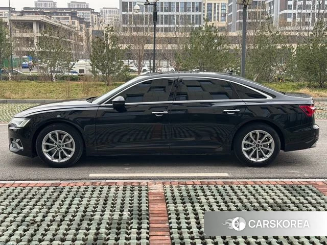 Audi A6L id 4260788 из Китая 19