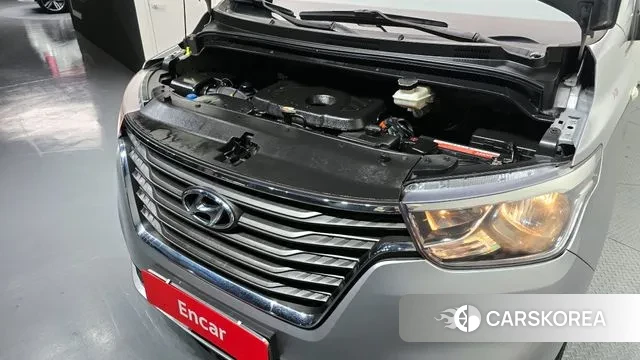 Hyundai The New Grand Starex id 3682566 из Кореи 16