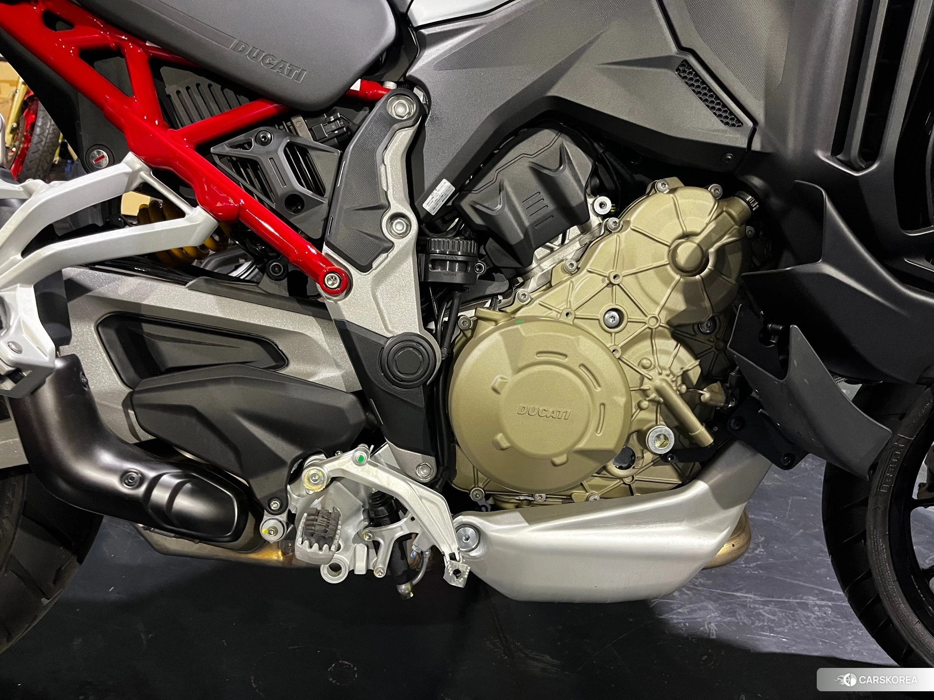Проданный Ducati MULTISTRADA V4 S id 4320520 из Японии, фото 6