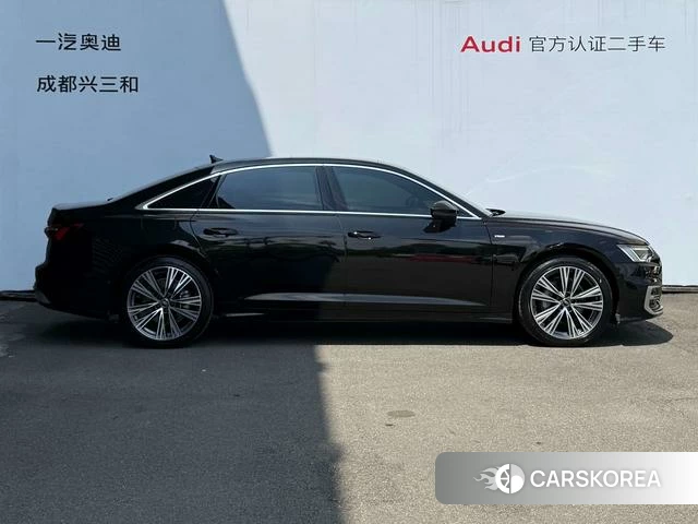 Audi A6L id 4314468 из Китая 16