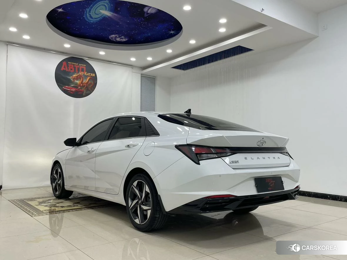 Hyundai Elantra id 4461445 из Китая 14
