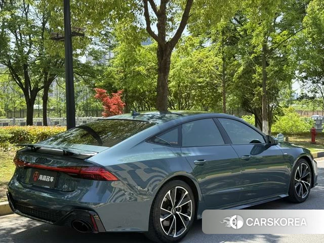 Audi A7 2021 Зеленый из Китая, фото 6