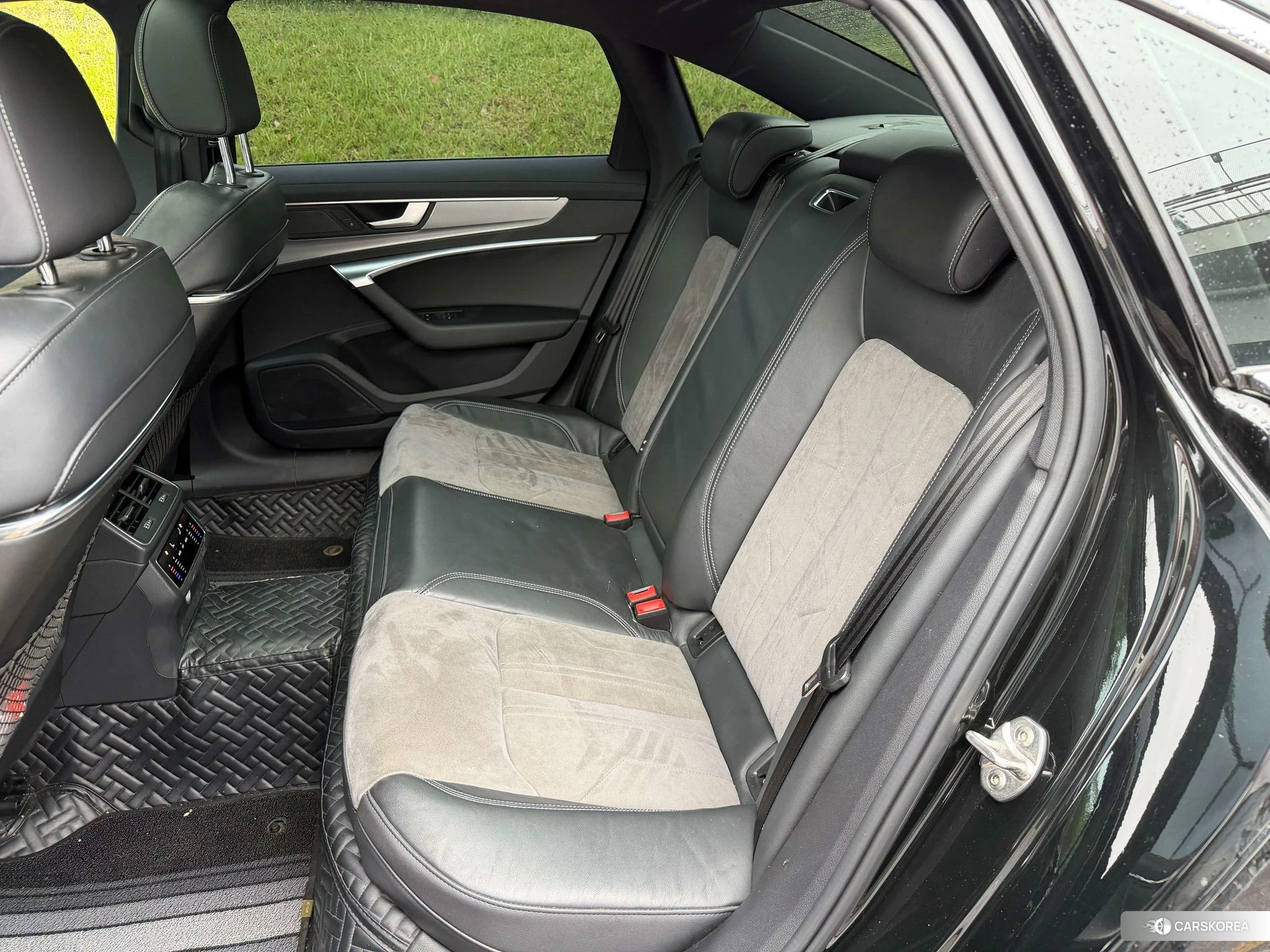 Audi A6L id 4510322 из Китая 9