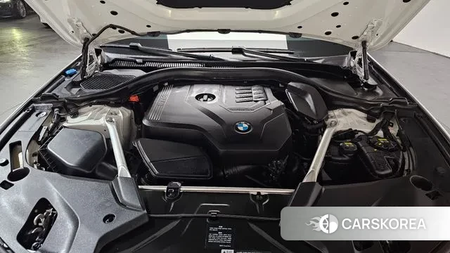 BMW 5 Series (G30) id 3691937 из Кореи 16