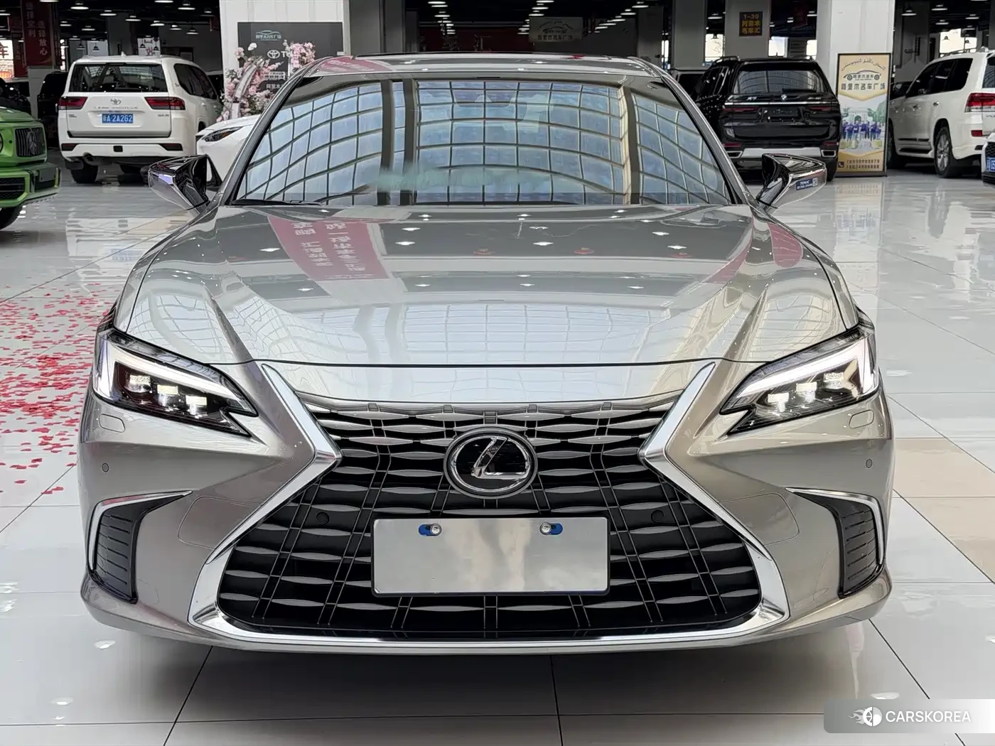Lexus ES id 4680841 из Китая 17