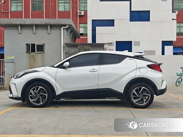 Toyota C-HR id 4262462 из Китая 10