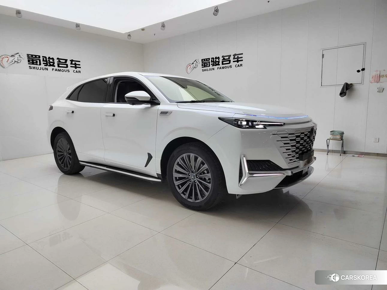 Chang'an UNI-K id 4440348 из Китая 15