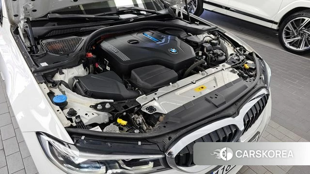 BMW 3 Series (G20) id 4494871 из Кореи 29