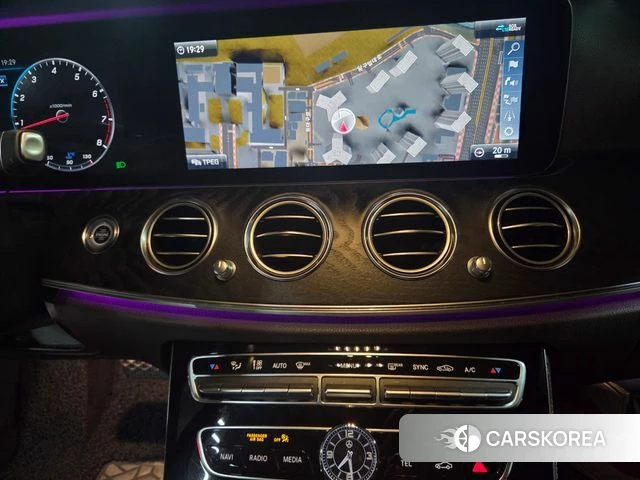 Mercedes-Benz E-Class W213 id 3795272 из Кореи 16