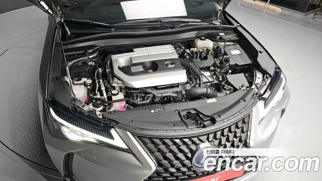 Lexus UX250h id 2911306 из Кореи 16