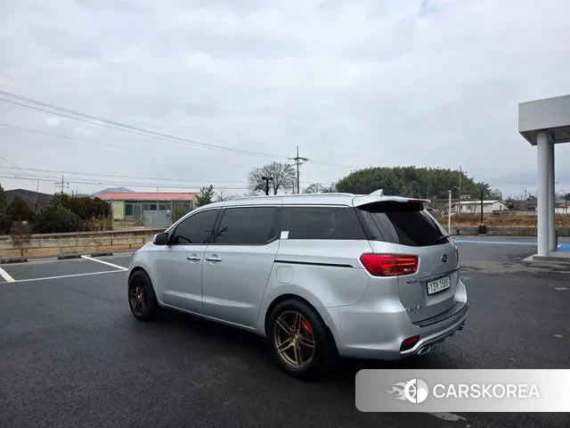 Kia The New Carnival id 3480009 из Кореи 16