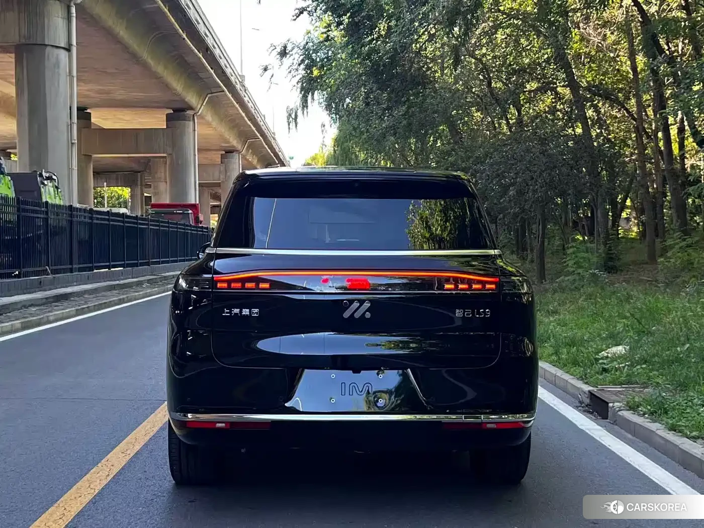 Zhiji Automobile Zhiji LS9 id 4553881 из Китая 13