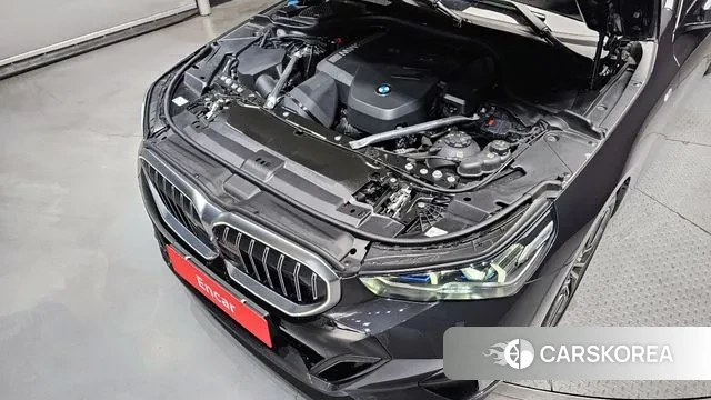 BMW 5 Series (G60) id 3776095 из Кореи 16