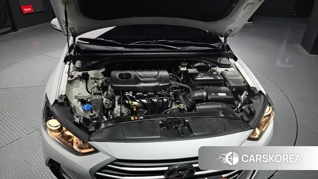 Hyundai Avante AD id 3024486 из Кореи 16