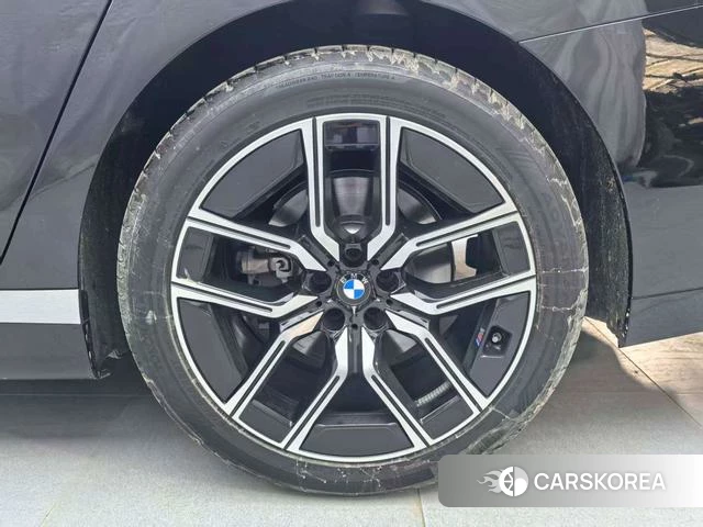 BMW 7 series id 4275843 из Китая 13