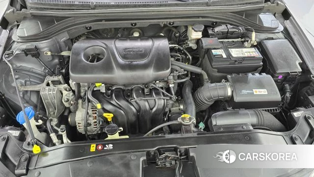 Hyundai Avante AD id 4508698 из Кореи 28