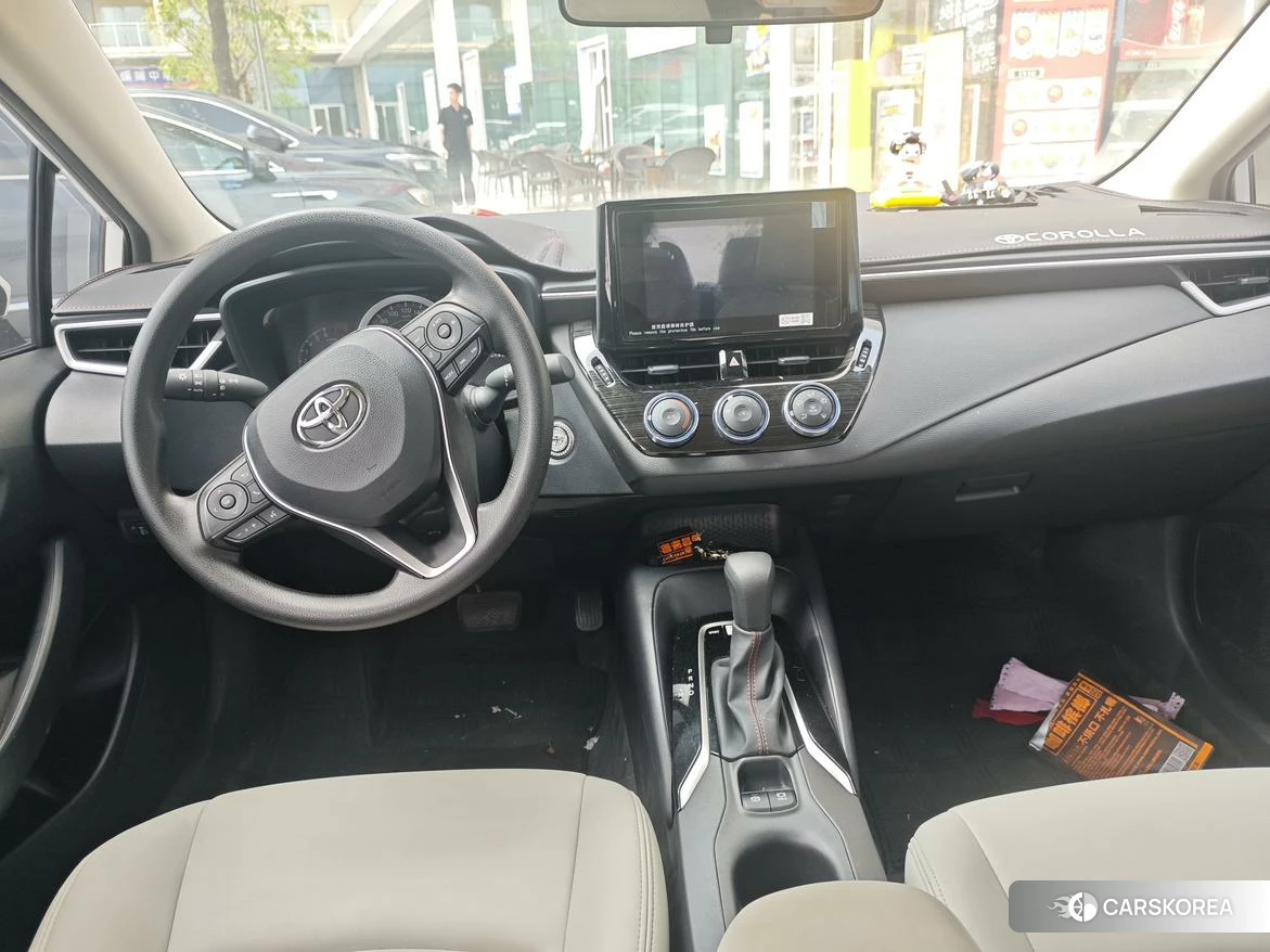 Toyota Corolla 2023 Белый из Китая, фото 6