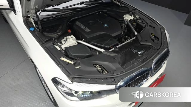 BMW 5 Series (G30) id 4923725 из Кореи 31