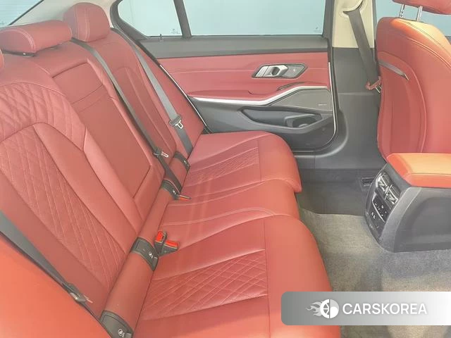 BMW 3 series id 4393506 из Китая 9
