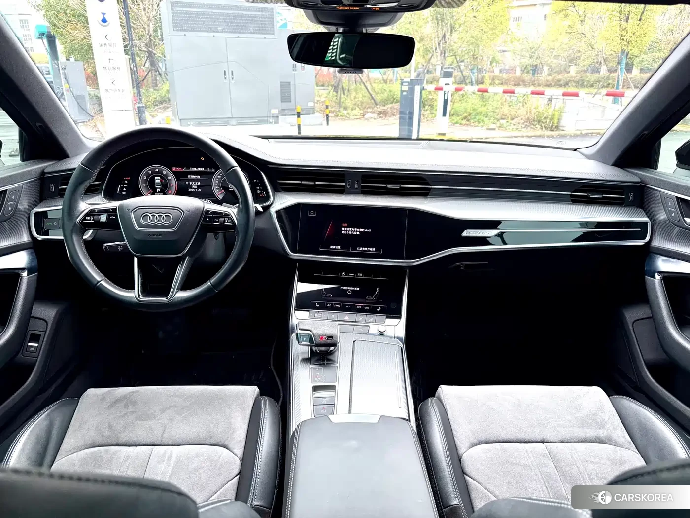 Audi A6L id 4546428 из Китая 12