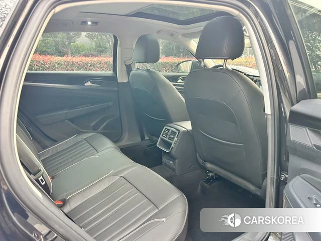Volkswagen Passat id 4273297 из Китая 12
