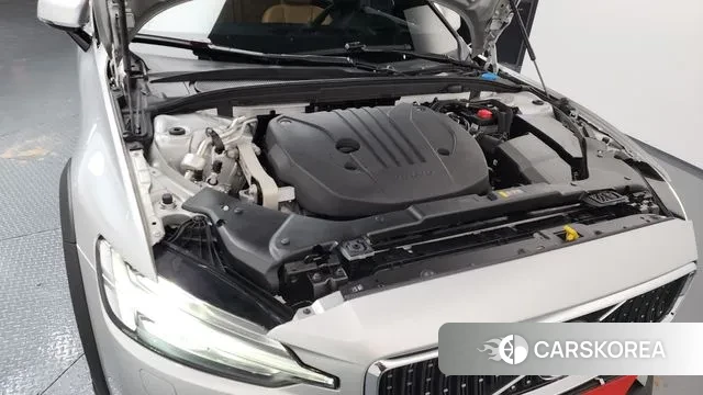 Volvo V60 Cross-Country 2nd Generation id 3427998 из Кореи 16