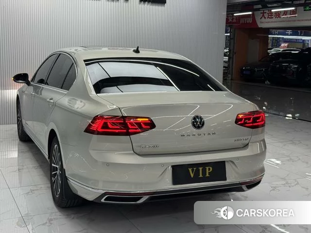 Volkswagen Magotan id 4276096 из Китая 11