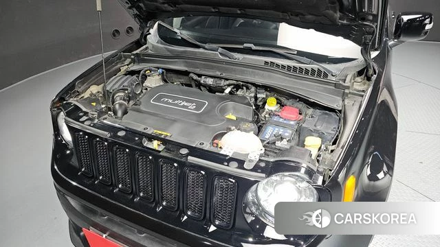 Jeep Renegade id 4536450 из Кореи 29