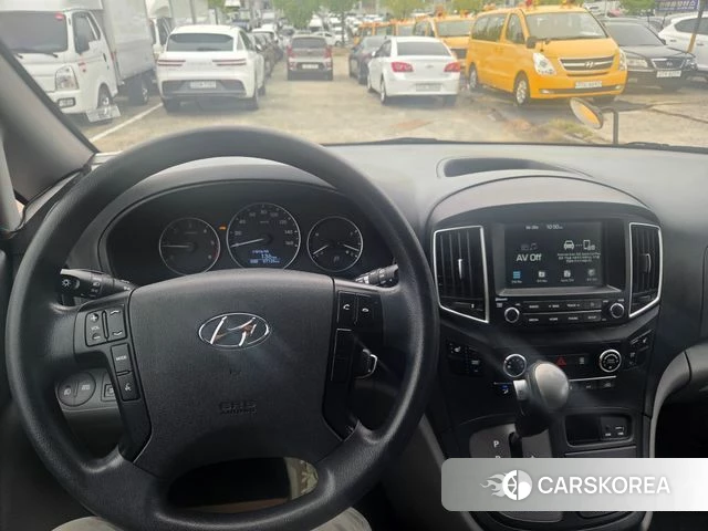 Hyundai The New Grand Starex id 4918374 из Кореи 16