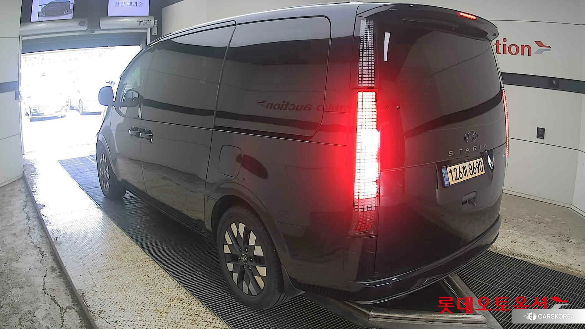 Hyundai Staria Lounge id 4664307 из Кореи 33