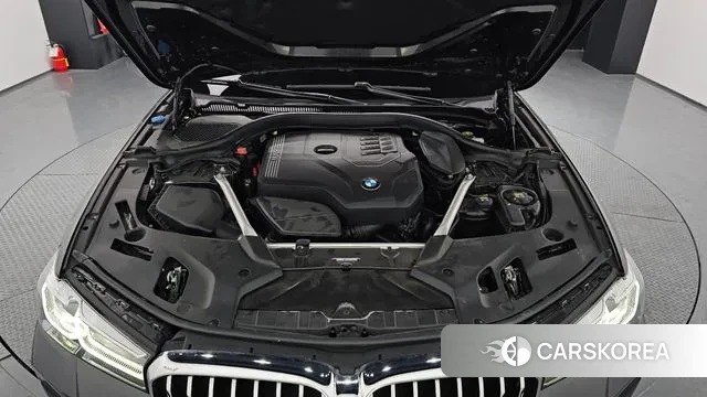 BMW 5 Series (G30) id 3640439 из Кореи 16