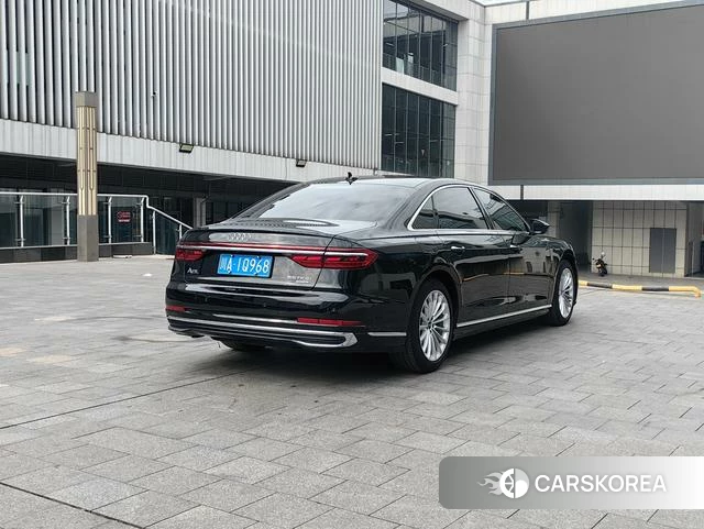 Audi A8 id 4307175 из Китая 15