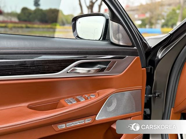 BMW 7 series id 4240978 из Китая 18