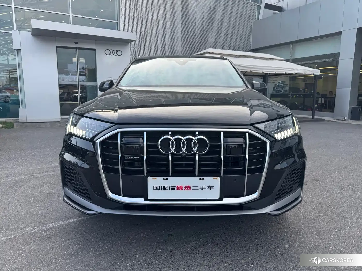 Audi Q7 2023 Черный из Китая, фото 6