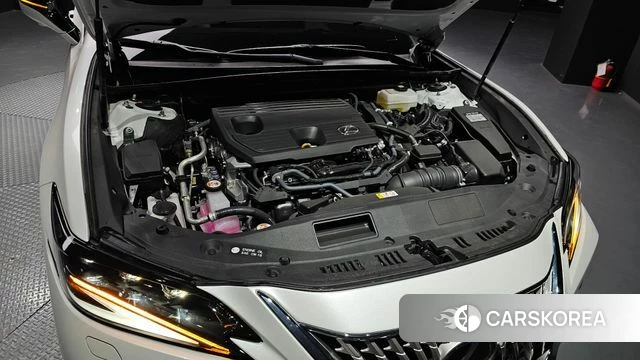 Lexus ES300h 7th generation id 4266100 из Кореи 28